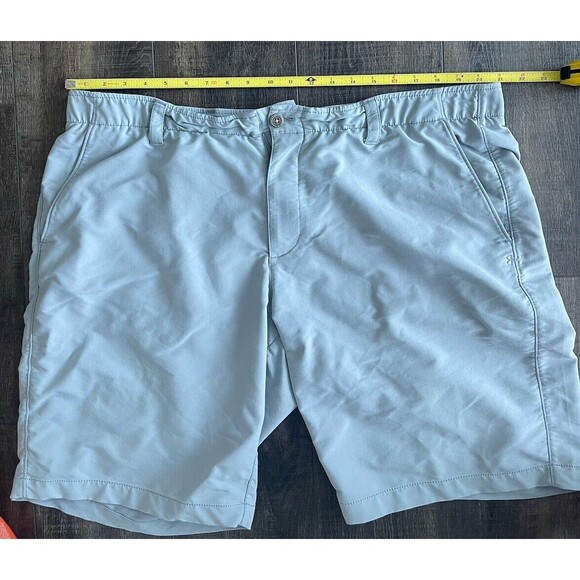 Under Armour Shorts Mens Light Gray HeatGear Stretch Golf Short Sz 42 - Picture 4 of 6